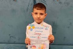 b98f9db5-31fd-4c49-a581-03254d95f32e