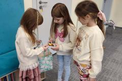 dc46ad49-7a46-4c18-bc8f-5802b90c66c9